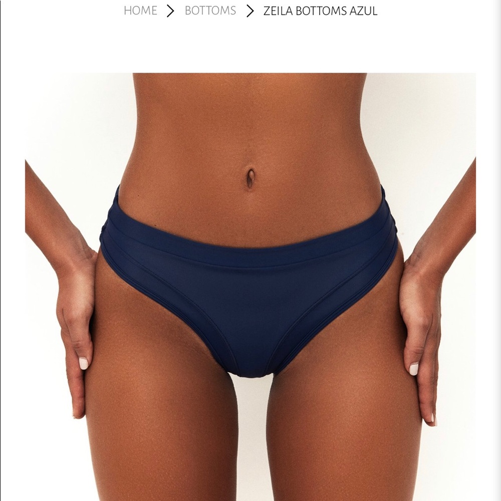 ZeilaBottoms in Azul